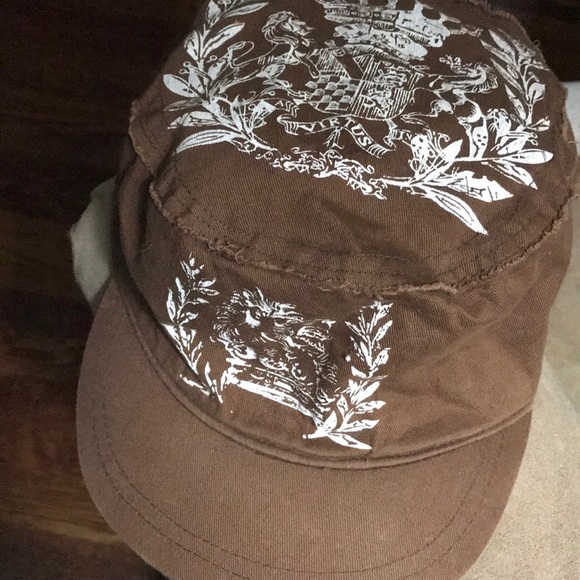 David and Young Accessories - NWOT. DAVID AND YOUNG BROWN/WHITE CADET HAT
